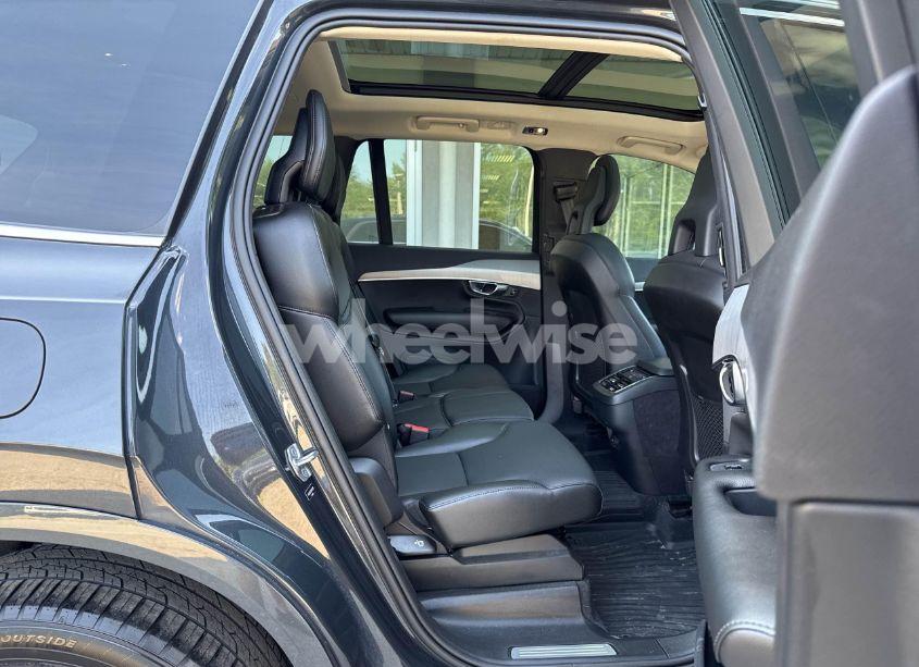 Photo 8 of 2021 Volvo Xc90 T5 MOMENTUM (VIN YV4102PK2M1742209)