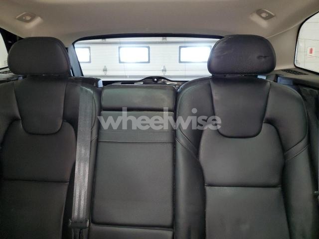 Photo 7 of 2018 VOLVO XC60 T5 INSCRIPTION (VIN YV4102RL8J1096241)