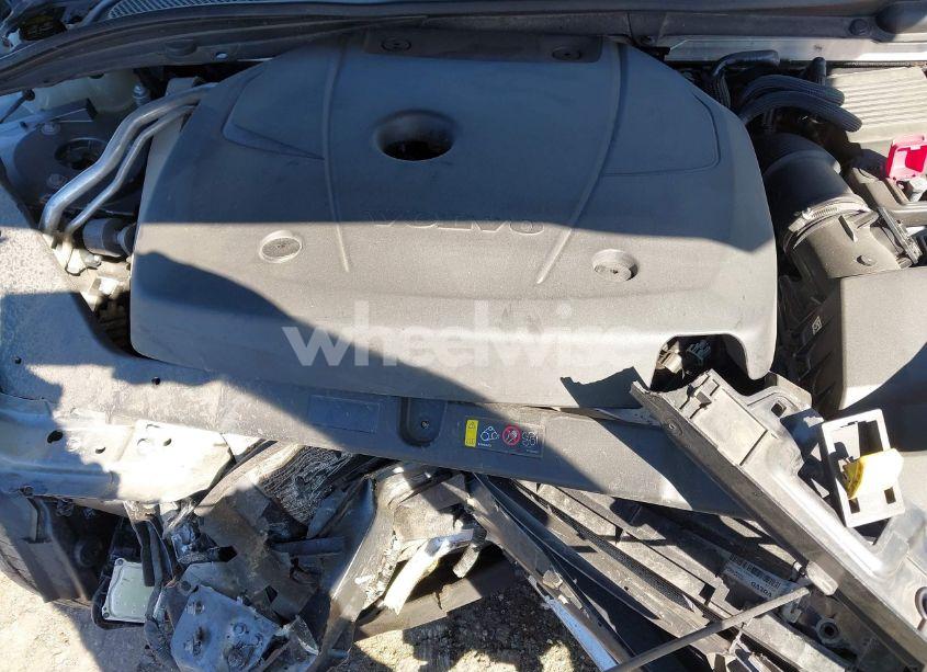 Photo 10 of 2020 Volvo V60 CROSS COUNTRY T5 (VIN YV4102WK0L1033374)