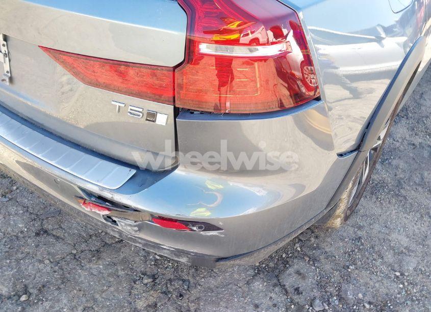 Photo 19 of 2020 Volvo V60 CROSS COUNTRY T5 (VIN YV4102WK0L1033374)