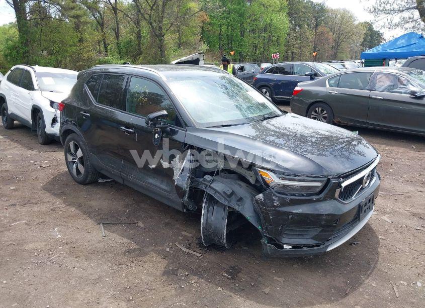 2019 Volvo Xc40 T5 MOMENTUM (VIN YV4162UK1K2052266) main photo