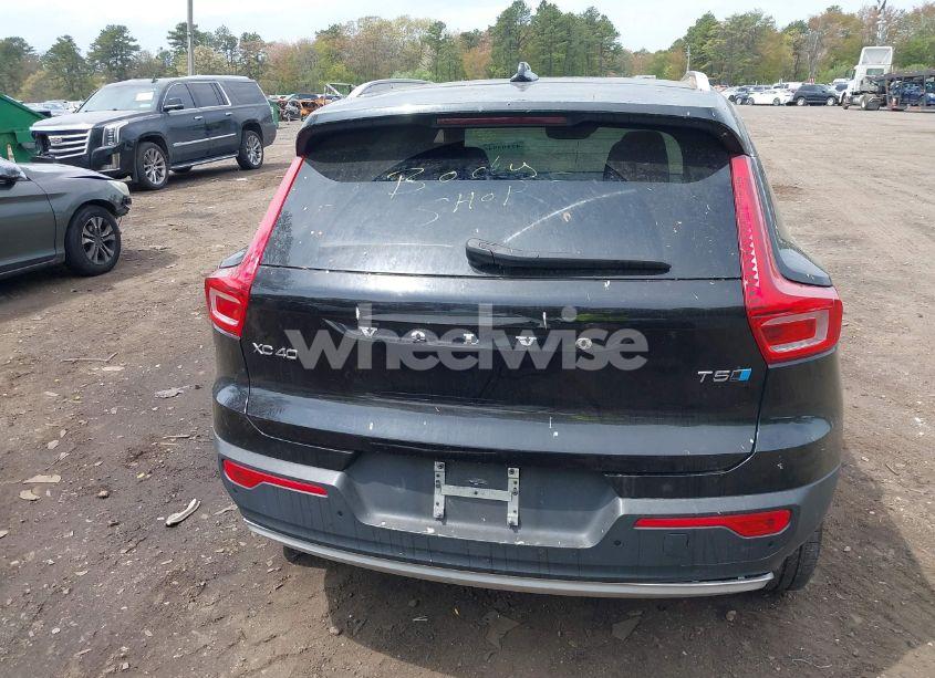 Photo 16 of 2019 Volvo Xc40 T5 MOMENTUM (VIN YV4162UK1K2052266)