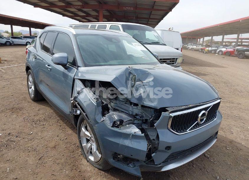 2021 Volvo Xc40 T5 MOMENTUM (VIN YV4162UK3M2473571) main photo
