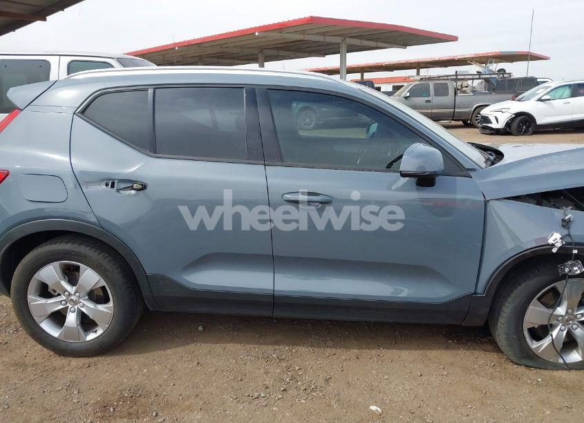 Photo 13 of 2021 Volvo Xc40 T5 MOMENTUM (VIN YV4162UK3M2473571)