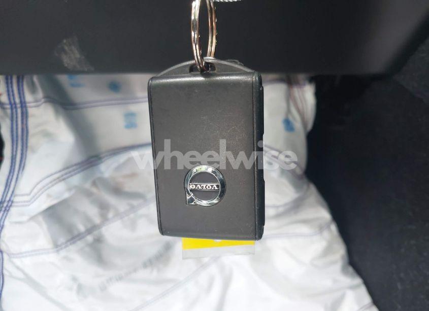 Photo 11 of 2019 Volvo Xc40 T5 MOMENTUM (VIN YV4162UKXK2127207)