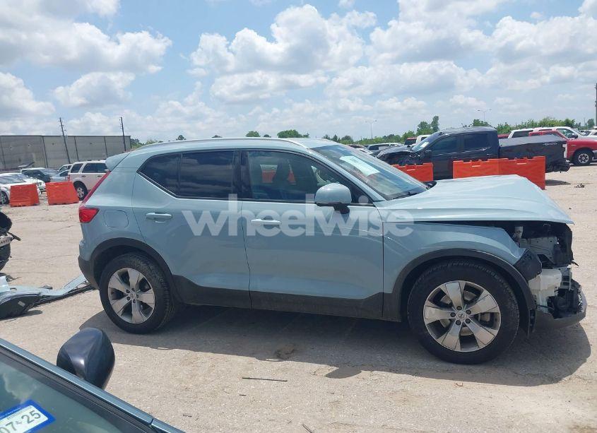 Photo 14 of 2019 Volvo Xc40 T5 MOMENTUM (VIN YV4162UKXK2127207)
