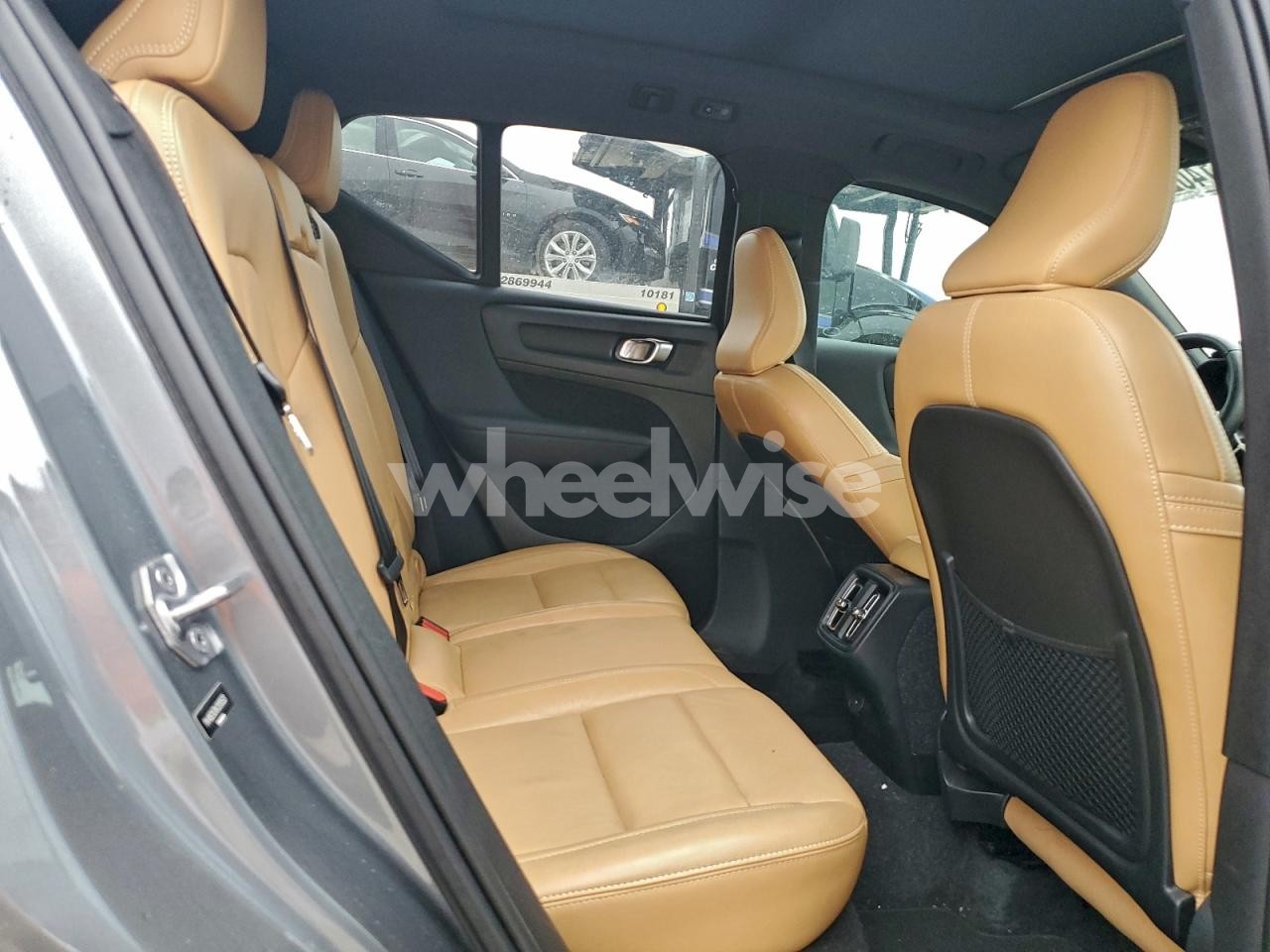 Photo 11 of 2019 VOLVO XC40 T5 MOMENTUM N/A (VIN YV4162XZ0K2013533)
