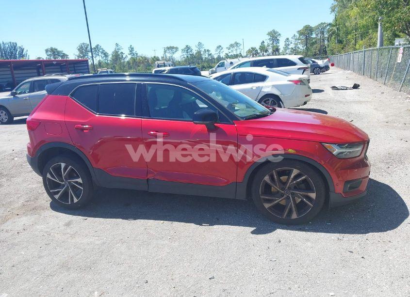 Photo 14 of 2019 Volvo Xc40 T5 MOMENTUM/T5 R-DESIGN (VIN YV4162XZ9K2019184)
