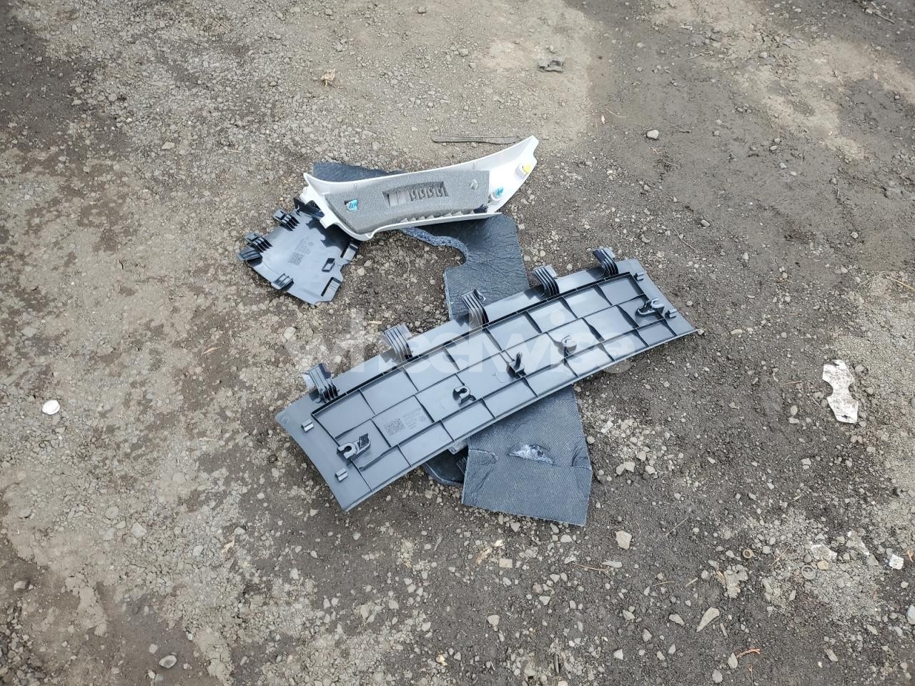 Photo 13 of 2017 VOLVO XC60 T6 DYNAMIC (VIN YV449MRR0H2031200)