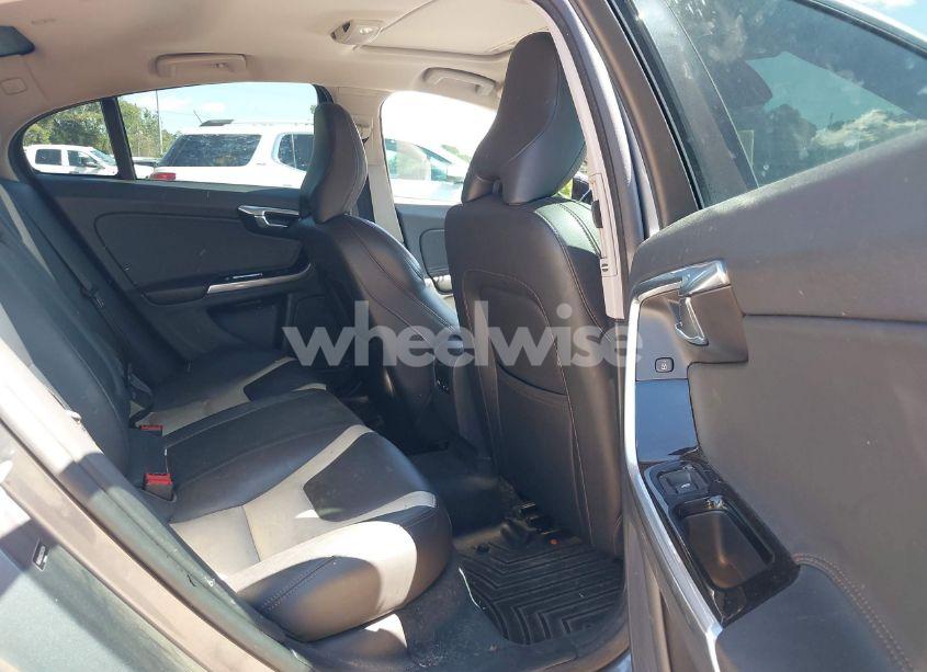 Photo 8 of 2016 Volvo S60 CROSS COUNTRY T5 PLATINUM (VIN YV4612UM0G2000284)