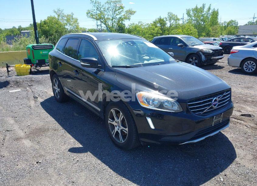 2015 Volvo Xc60 T6 (VIN YV4902RK6F2740539) main photo