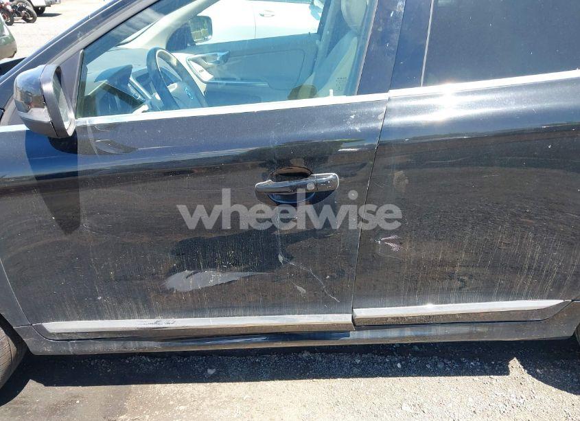 Photo 18 of 2015 Volvo Xc60 T6 (VIN YV4902RK6F2740539)