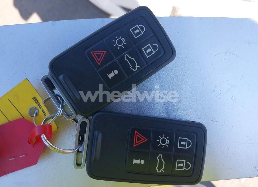 Photo 11 of 2011 Volvo Xc60 3.2/3.2 R-DESIGN (VIN YV4940DL2B2155637)