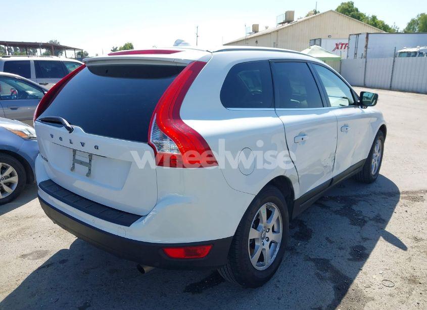 Photo 4 of 2011 Volvo Xc60 3.2/3.2 R-DESIGN (VIN YV4940DL2B2155637)