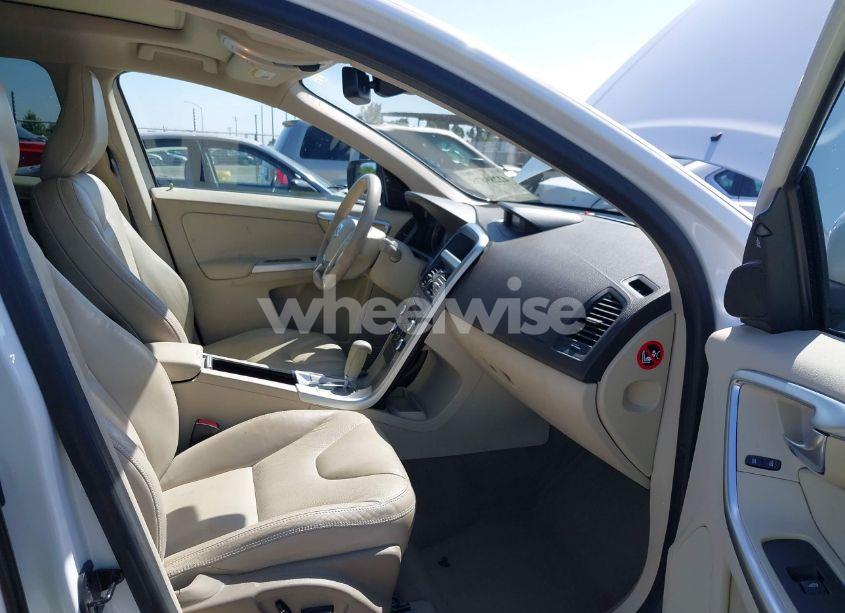 Photo 5 of 2011 Volvo Xc60 3.2/3.2 R-DESIGN (VIN YV4940DL2B2155637)