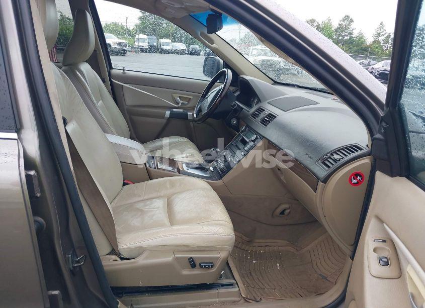 Photo 5 of 2011 Volvo Xc90 3.2 (VIN YV4952CY8B1576399)