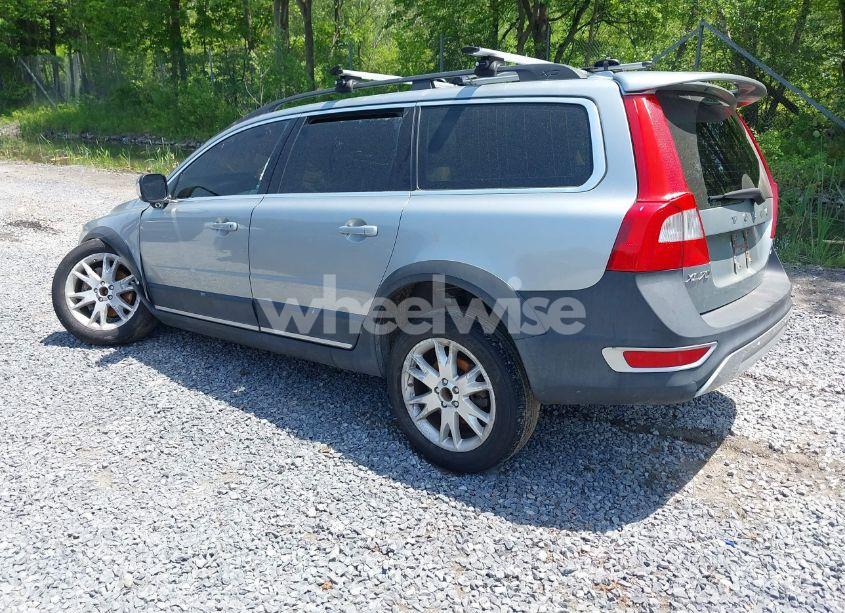 Photo 3 of 2010 Volvo Xc70 3.2 (VIN YV4960BZ4A1088464)