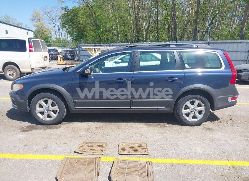 Photo 14 of 2010 Volvo Xc70 3.2 (VIN YV4982BZ4A1081942)