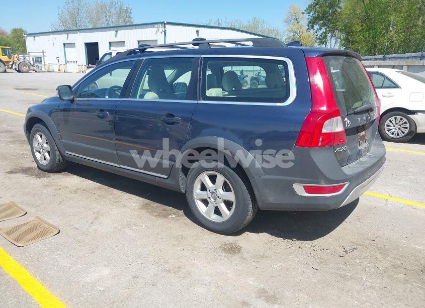 Photo 3 of 2010 Volvo Xc70 3.2 (VIN YV4982BZ4A1081942)
