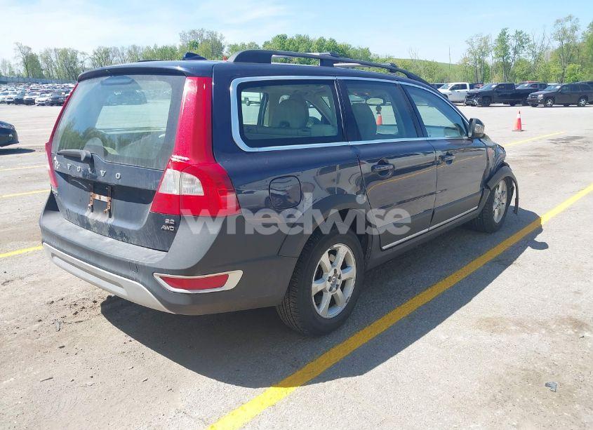Photo 4 of 2010 Volvo Xc70 3.2 (VIN YV4982BZ4A1081942)