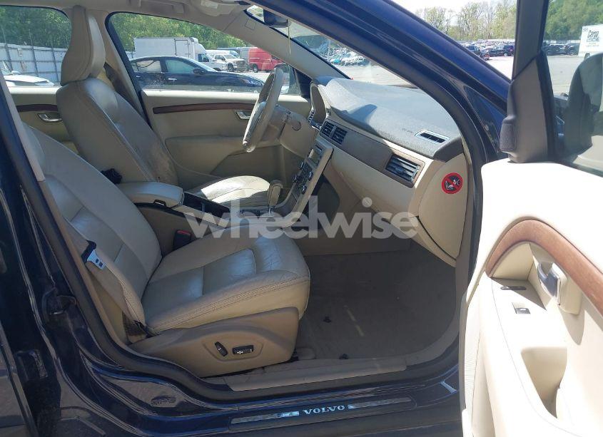 Photo 5 of 2010 Volvo Xc70 3.2 (VIN YV4982BZ4A1081942)