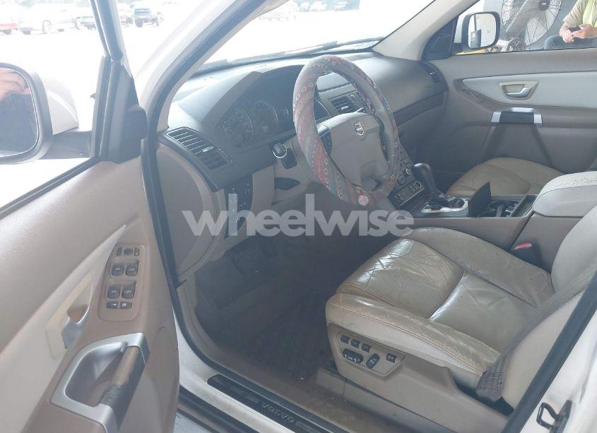 Photo 5 of 2010 Volvo Xc90 3.2 (VIN YV4982CZ9A1560632)