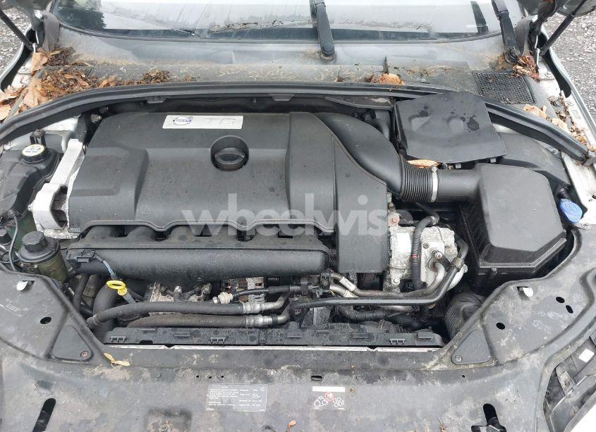 Photo 10 of 2010 Volvo Xc70 T6 (VIN YV4992BZ1A1089929)