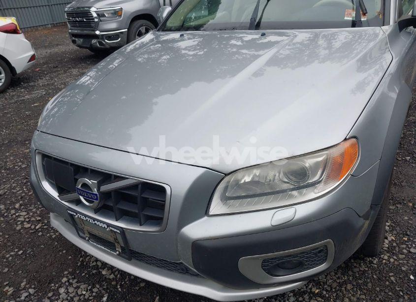 Photo 6 of 2010 Volvo Xc70 T6 (VIN YV4992BZ1A1089929)