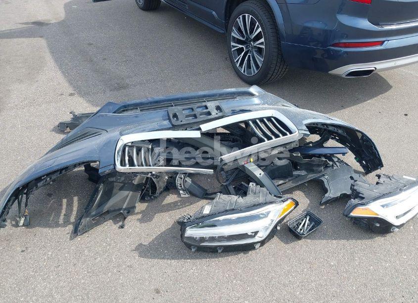 Photo 12 of 2021 Volvo Xc90 T6 MOMENTUM 6 PASSENGER (VIN YV4A221K6M1689257)