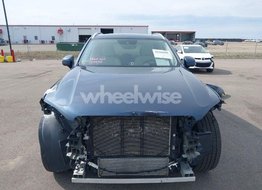 Photo 13 of 2021 Volvo Xc90 T6 MOMENTUM 6 PASSENGER (VIN YV4A221K6M1689257)
