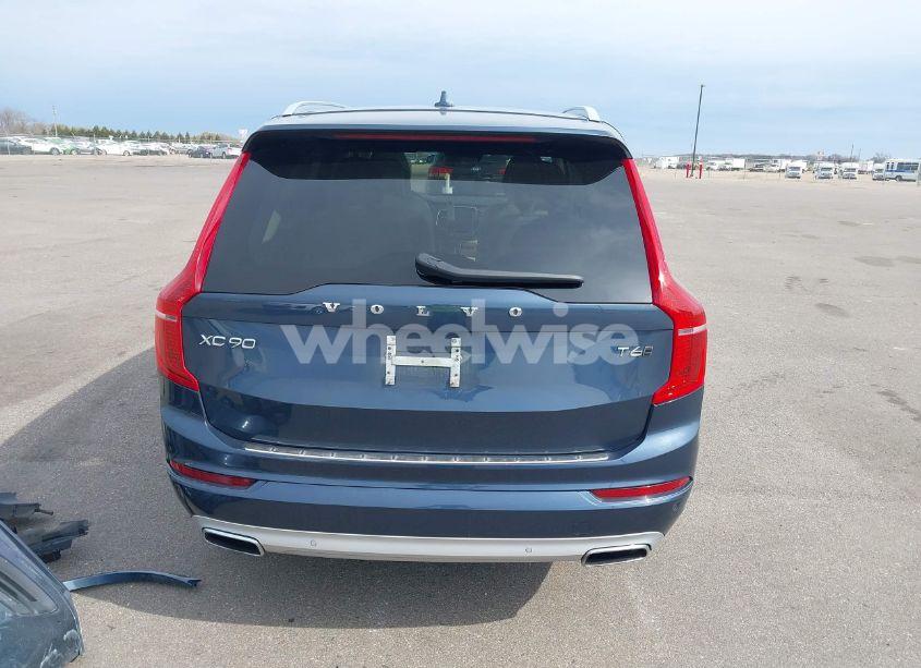 Photo 17 of 2021 Volvo Xc90 T6 MOMENTUM 6 PASSENGER (VIN YV4A221K6M1689257)