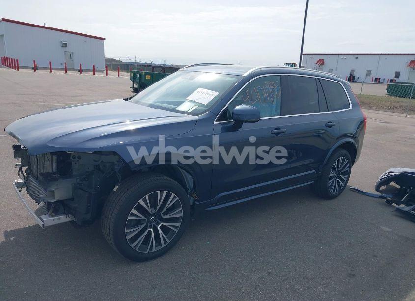 Photo 2 of 2021 Volvo Xc90 T6 MOMENTUM 6 PASSENGER (VIN YV4A221K6M1689257)