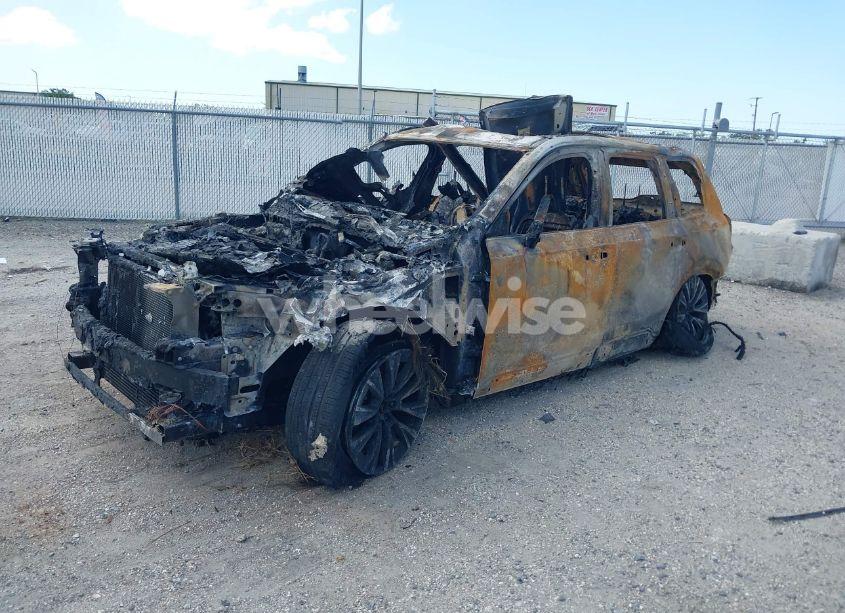 Photo 2 of 2021 Volvo Xc90 T6 MOMENTUM 7 PASSENGER (VIN YV4A22PK1M1763787)