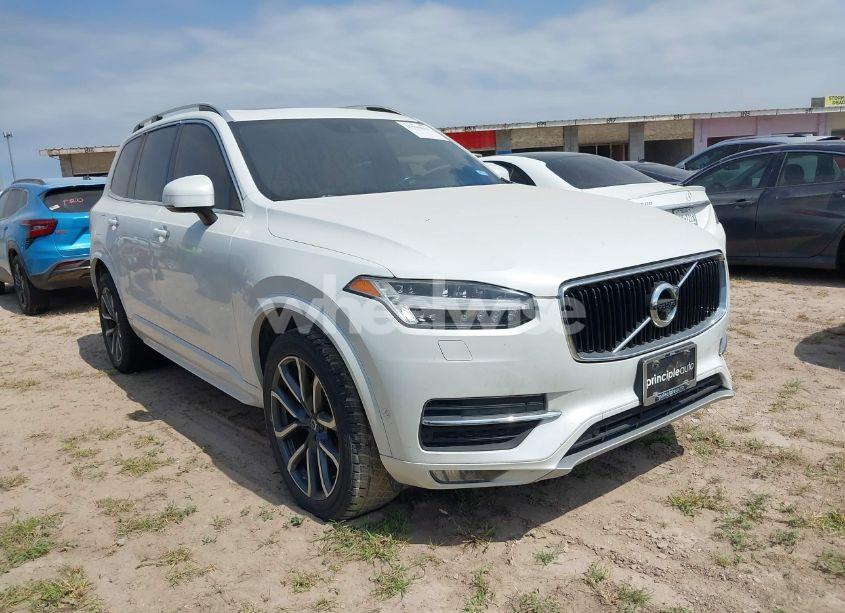 2017 Volvo Xc90 T6 MOMENTUM (VIN YV4A22PK2H1145660) main photo