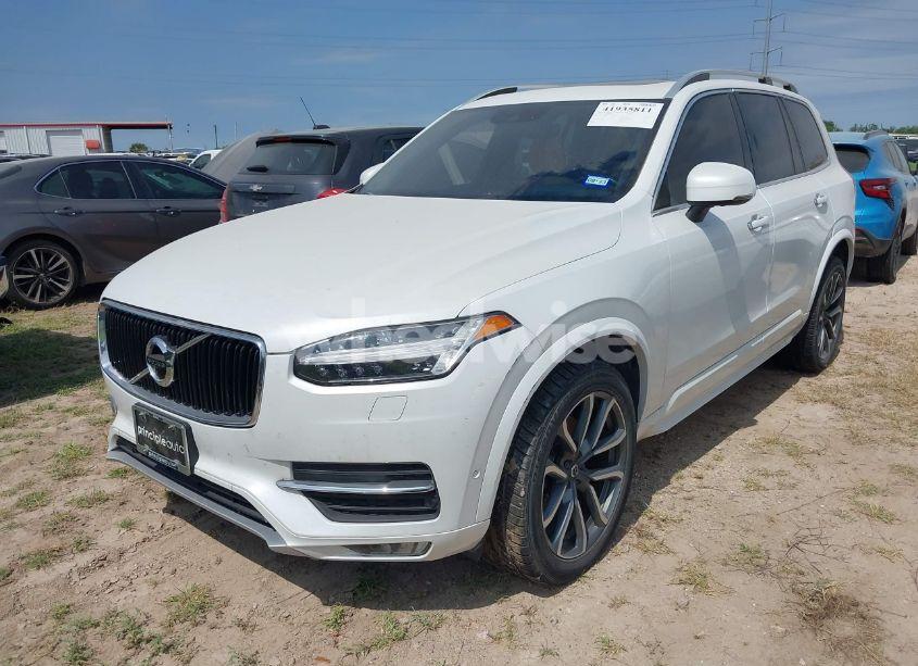 Photo 2 of 2017 Volvo Xc90 T6 MOMENTUM (VIN YV4A22PK2H1145660)