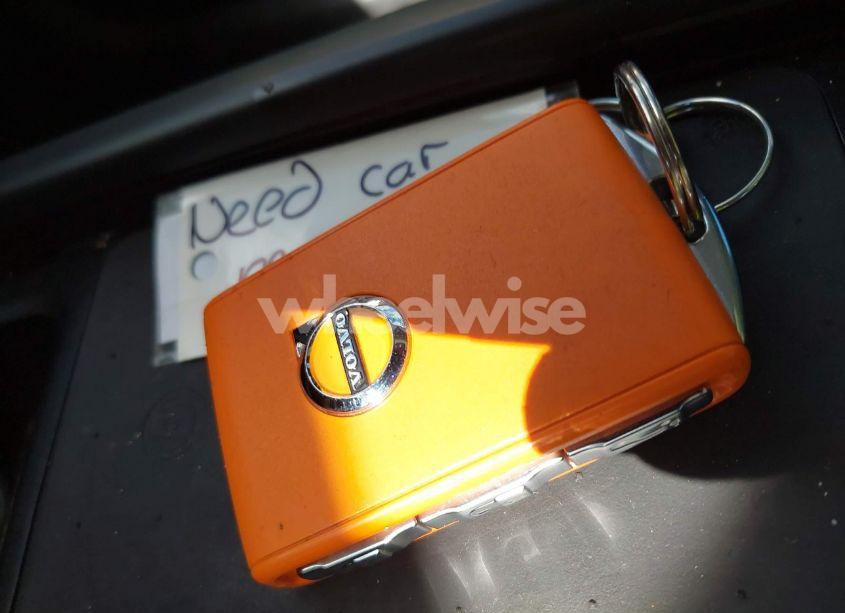 Photo 11 of 2021 Volvo Xc90 T6 MOMENTUM 7 PASSENGER (VIN YV4A22PK3M1689322)