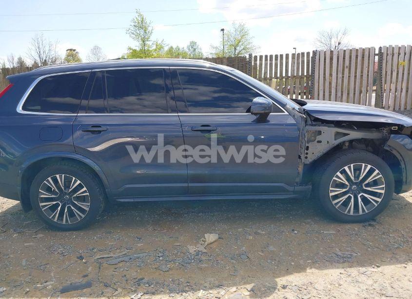 Photo 14 of 2021 Volvo Xc90 T6 MOMENTUM 7 PASSENGER (VIN YV4A22PK3M1689322)