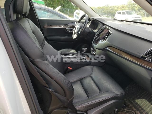 Photo 10 of 2016 VOLVO XC90 T6 (VIN YV4A22PK7G1031412)