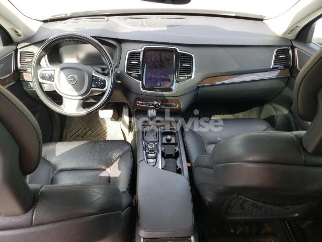 Photo 3 of 2016 VOLVO XC90 T6 (VIN YV4A22PK7G1031412)