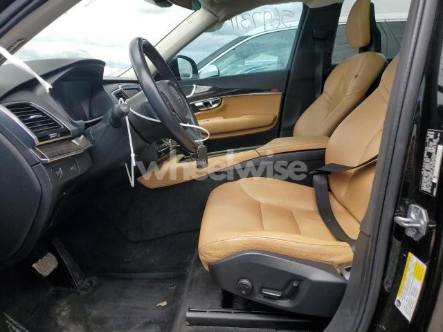 Photo 2 of 2016 VOLVO XC90 T6 (VIN YV4A22PK8G1090646)