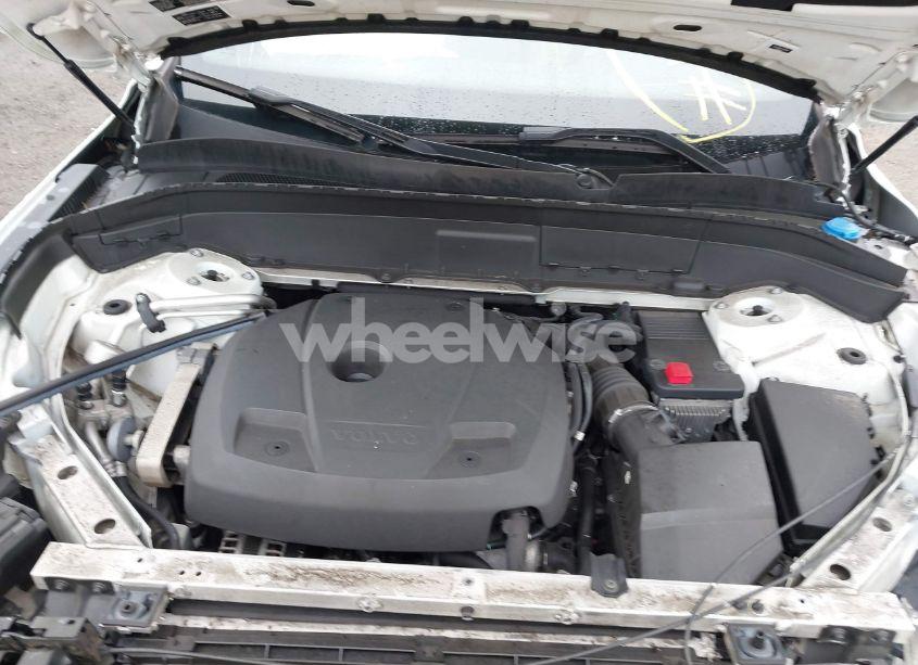 Photo 10 of 2018 Volvo Xc90 T6 MOMENTUM (VIN YV4A22PK8J1213045)