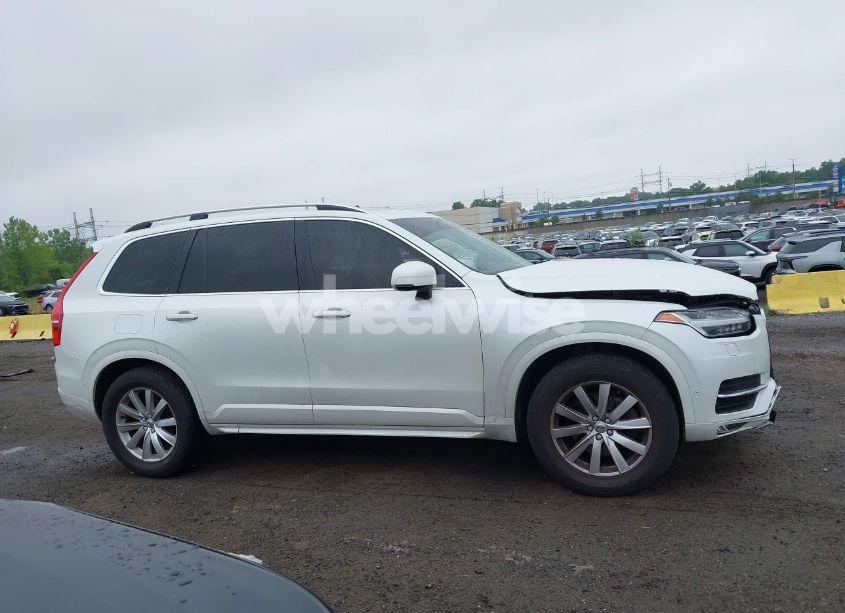 Photo 13 of 2018 Volvo Xc90 T6 MOMENTUM (VIN YV4A22PK8J1213045)