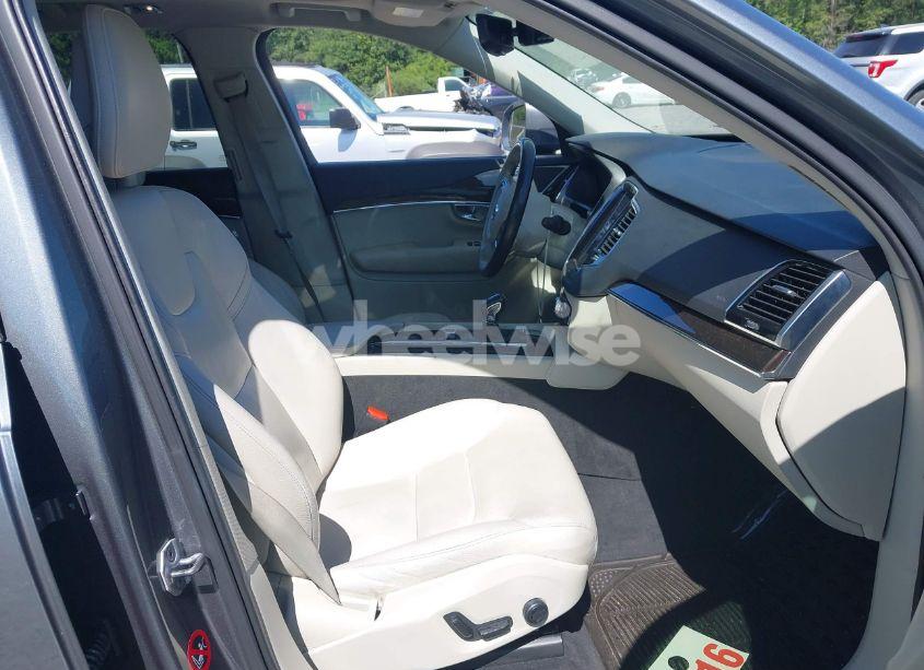 Photo 5 of 2018 Volvo Xc90 T6 MOMENTUM (VIN YV4A22PK9J1215998)