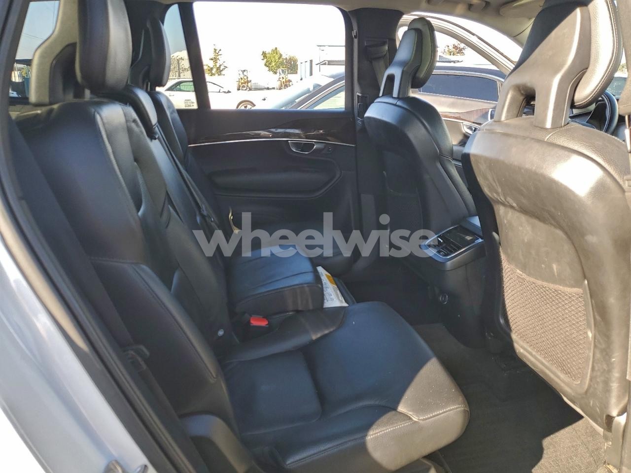 Photo 11 of 2018 VOLVO XC90 T6 (VIN YV4A22PK9J1391434)
