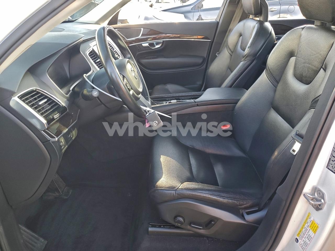 Photo 7 of 2018 VOLVO XC90 T6 (VIN YV4A22PK9J1391434)