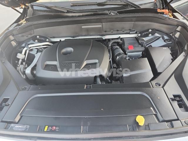 Photo 10 of 2017 VOLVO XC90 T6 (VIN YV4A22PL3H1174447)