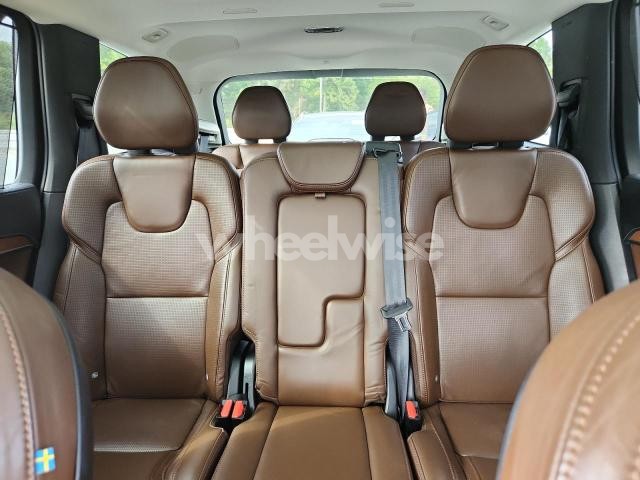 Photo 6 of 2018 VOLVO XC90 T6 (VIN YV4A22PL3J1356896)