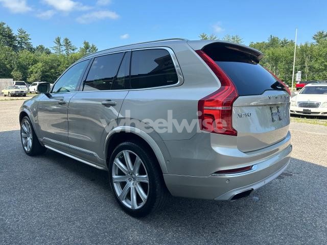 Photo 8 of 2016 VOLVO XC90 T6 (VIN YV4A22PLXG1000681)