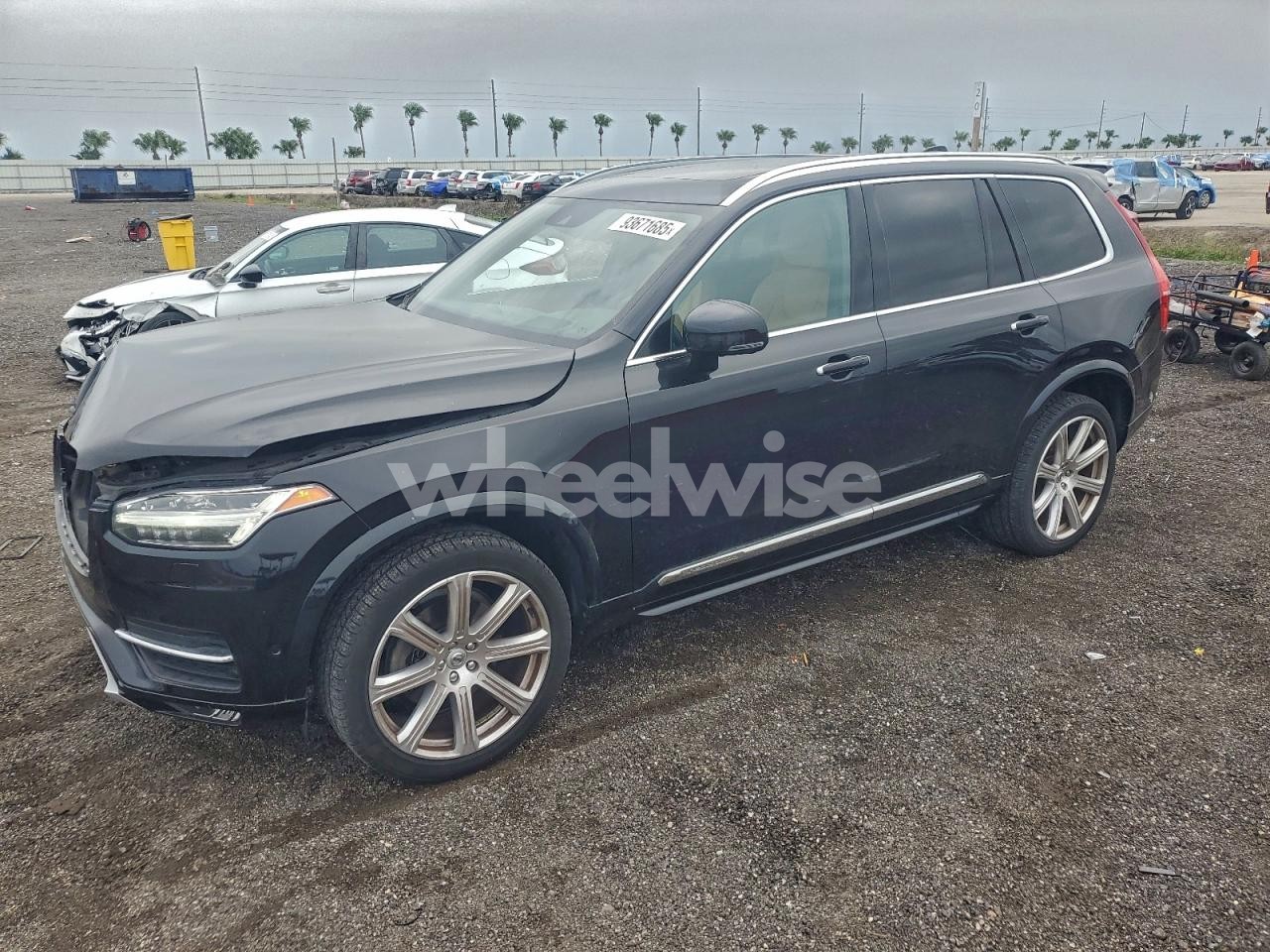 2018 VOLVO XC90 T6 (VIN YV4A22PLXJ1360833) main photo