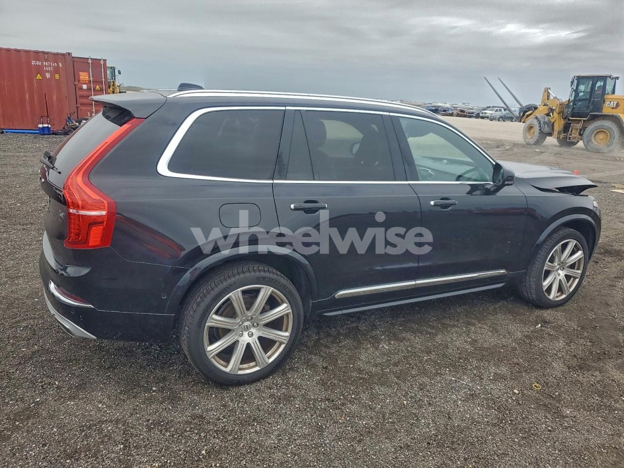 Photo 3 of 2018 VOLVO XC90 T6 (VIN YV4A22PLXJ1360833)
